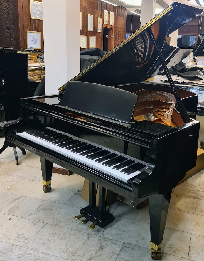 Bösendorfer 225, flygel