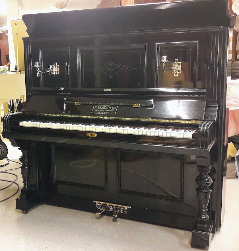 Malmsjö 138 / piano / renoverad/SÅLD 