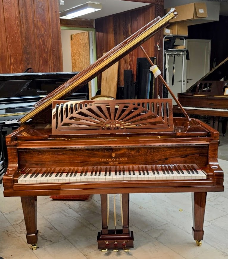 Steinway & Sons A-188 