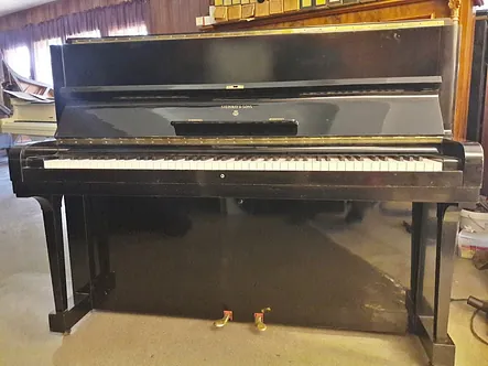 Steinway & Sons Z-118 / piano, SÅLD