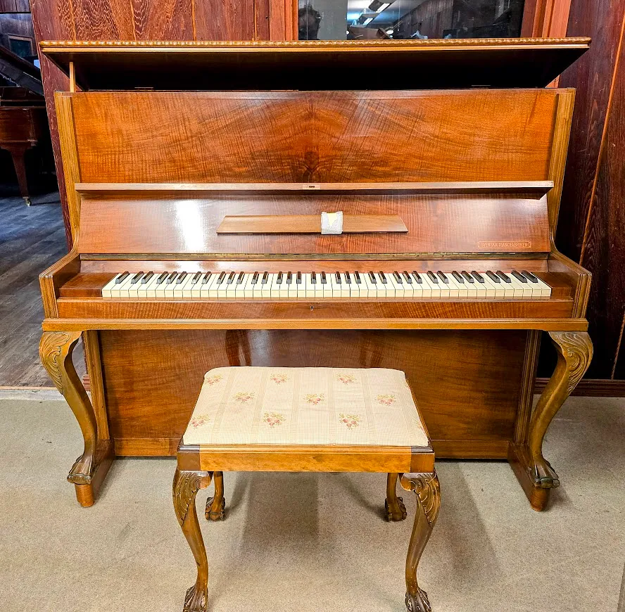 Svenska Pianofabriken 122 / piano