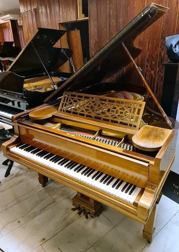 Steinway & Sons B211 / Flygel