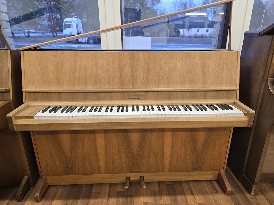 August Hoffmann Akademie SÅLD