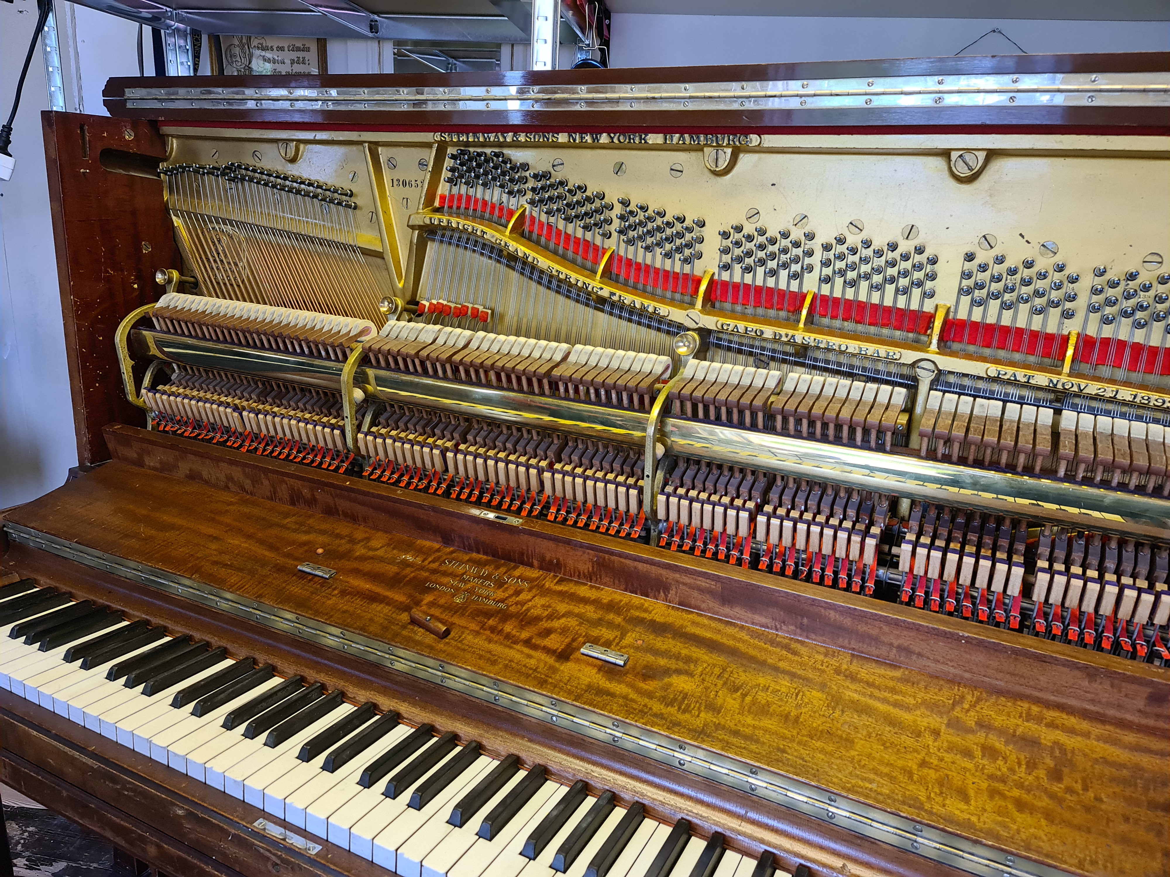 Steinway & Sons R(I)-138 / piano/SÅLD