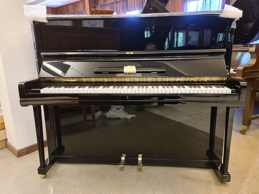 Grotrian Steinweg 120 / piano / Nyskick