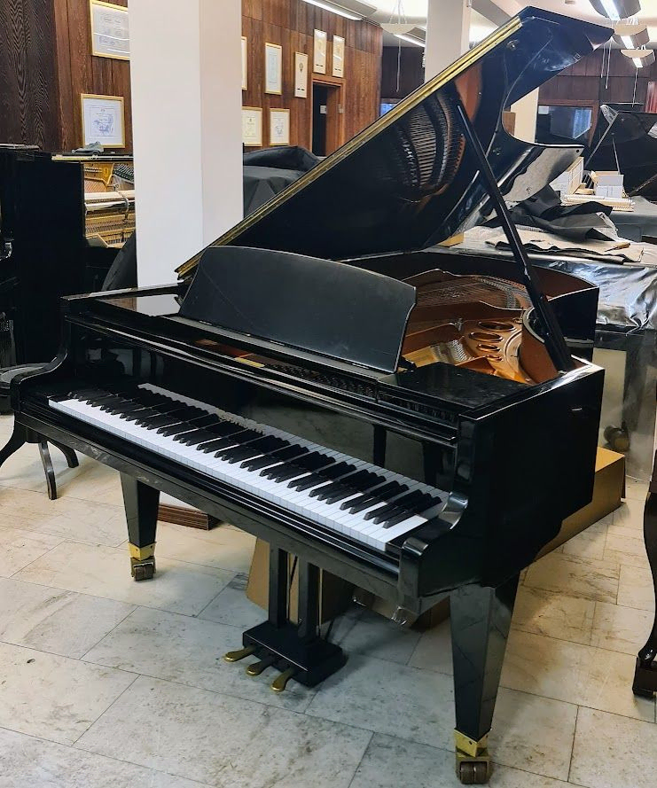 Bösendorfer 225