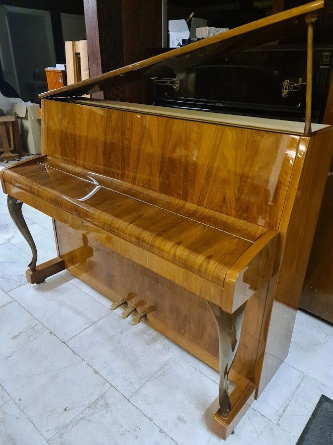 Sauter 109 / piano, S