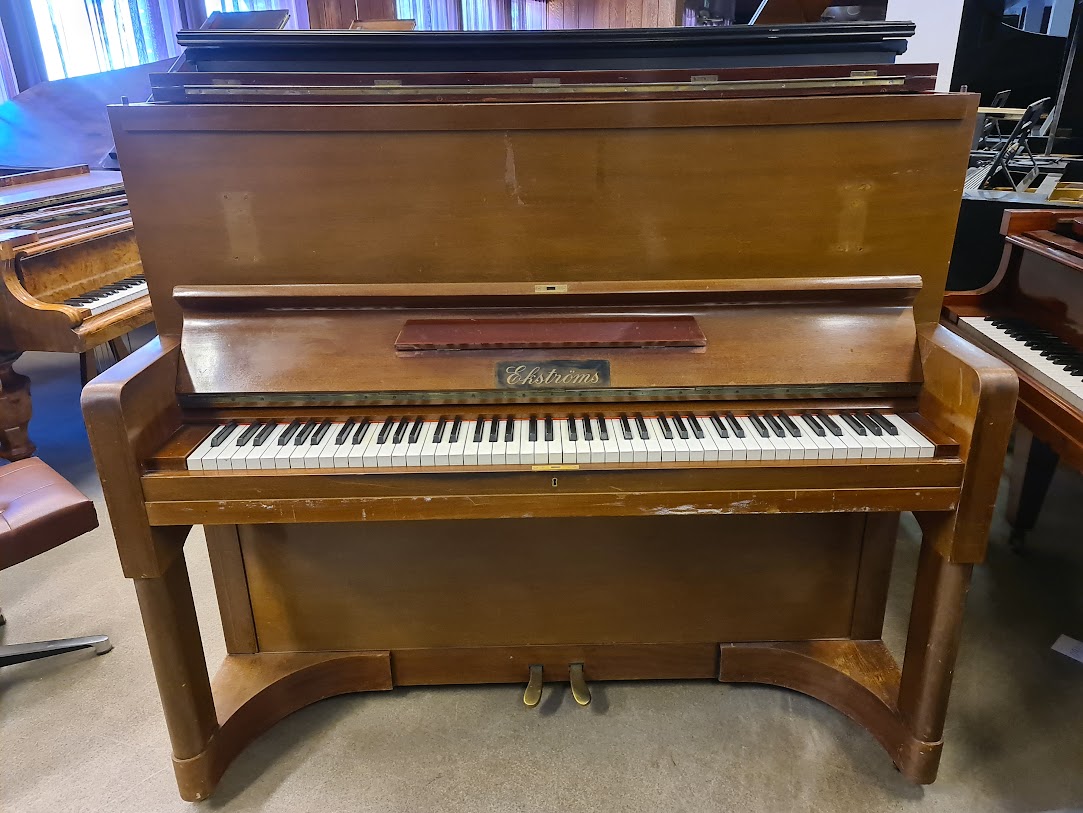 Ekströms 131,piano