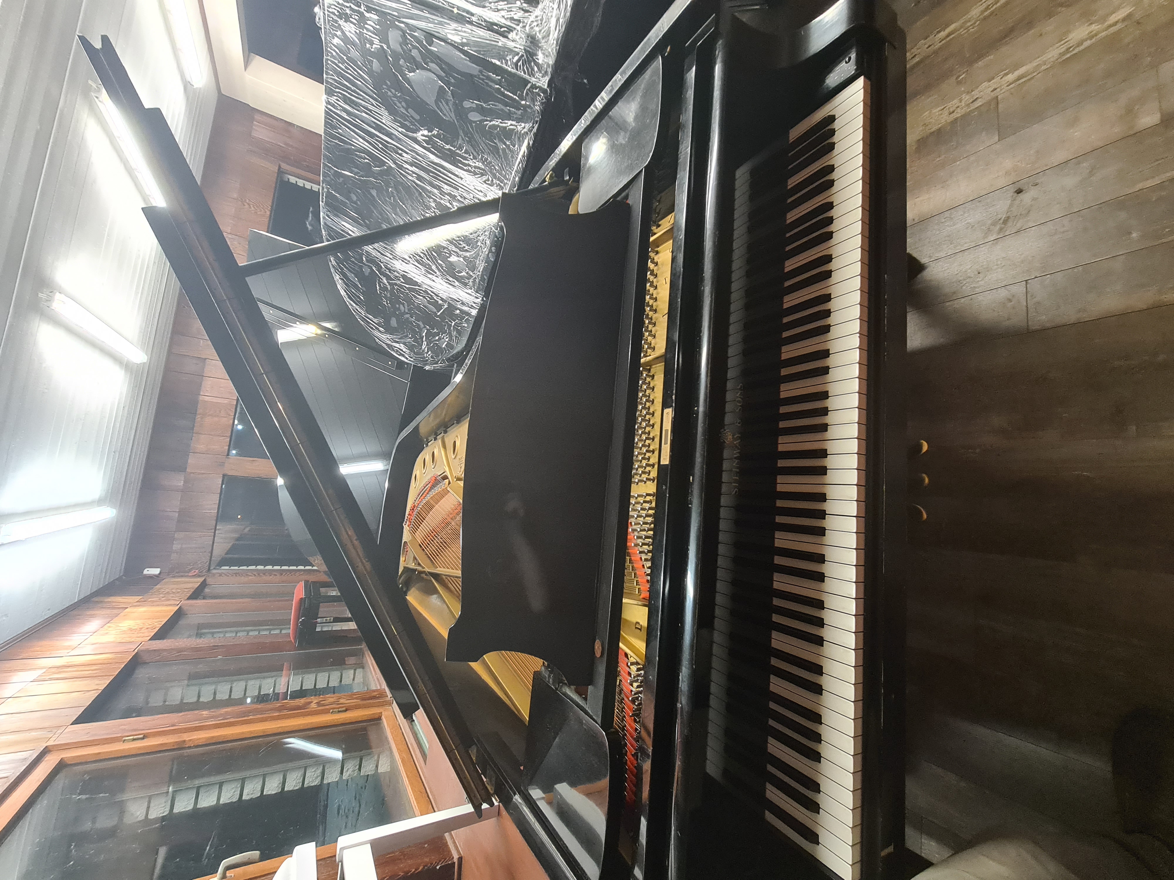 Steinway & Sons D-274 / flygel