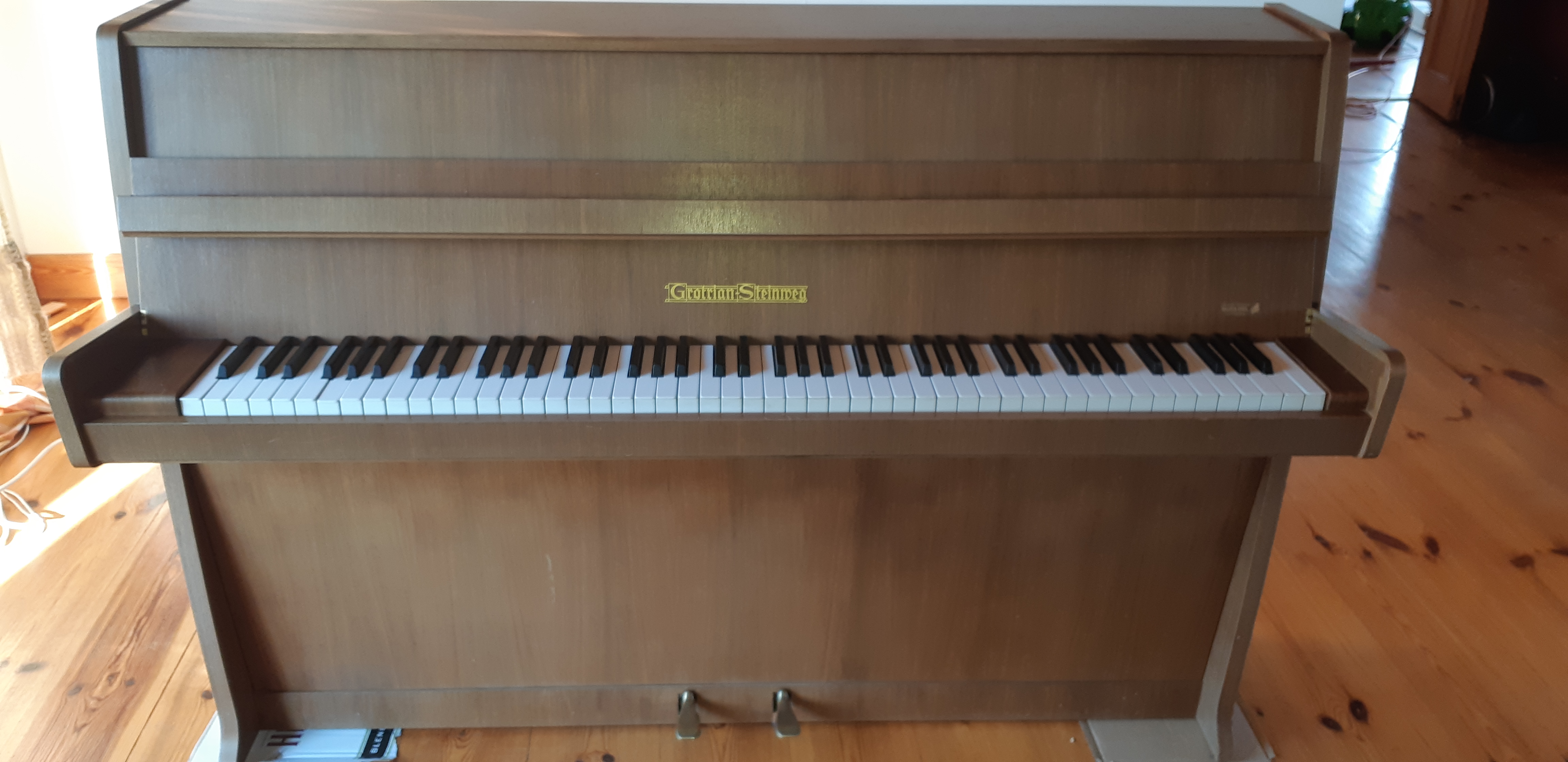 Grotrian Steinweg 101, piano