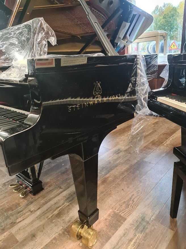 Steinway&Sons D-274 / Nyskick