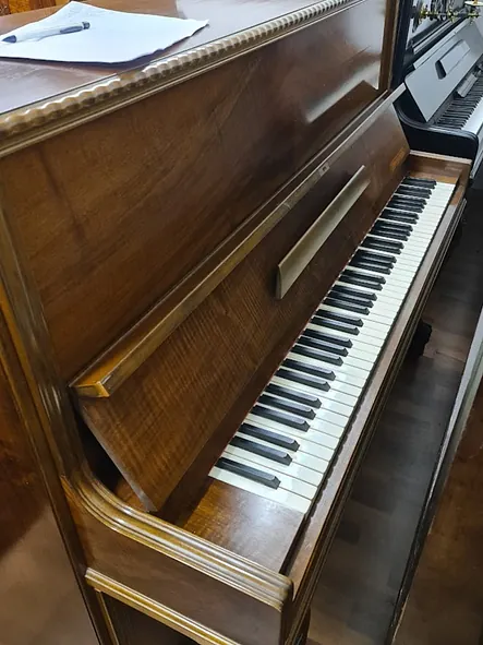 Svenska Pianofabriken 122 (1951) UNDER RENOVERING