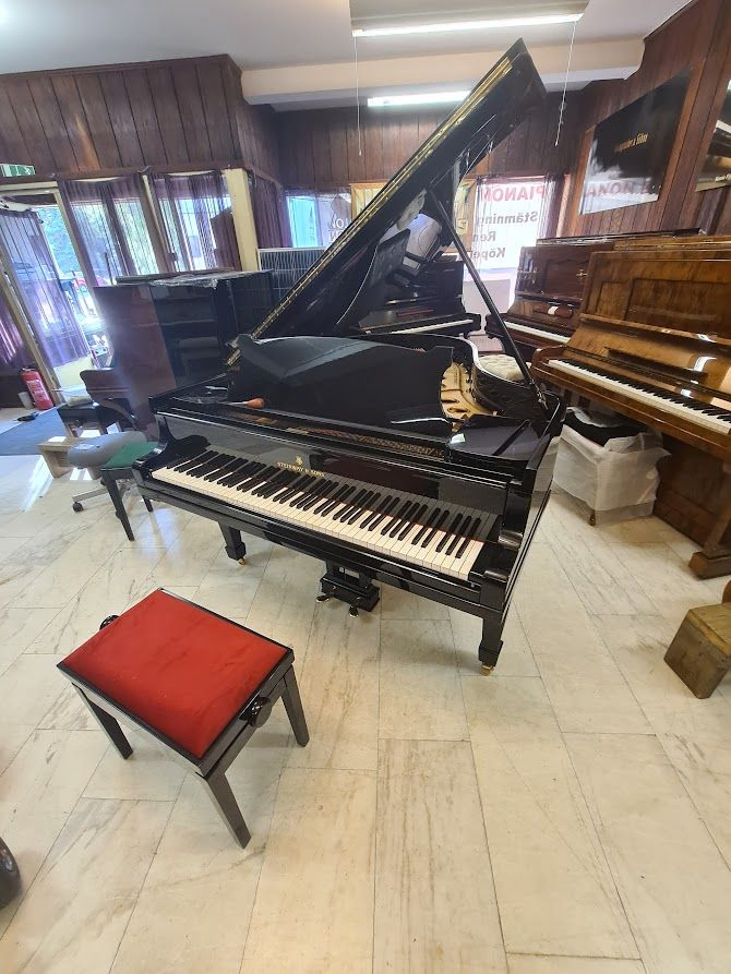 Steinway&Sons O-180