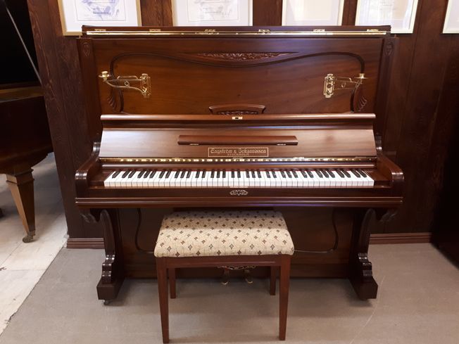 Engström & Johannisson 136 / piano, S / Nyskick